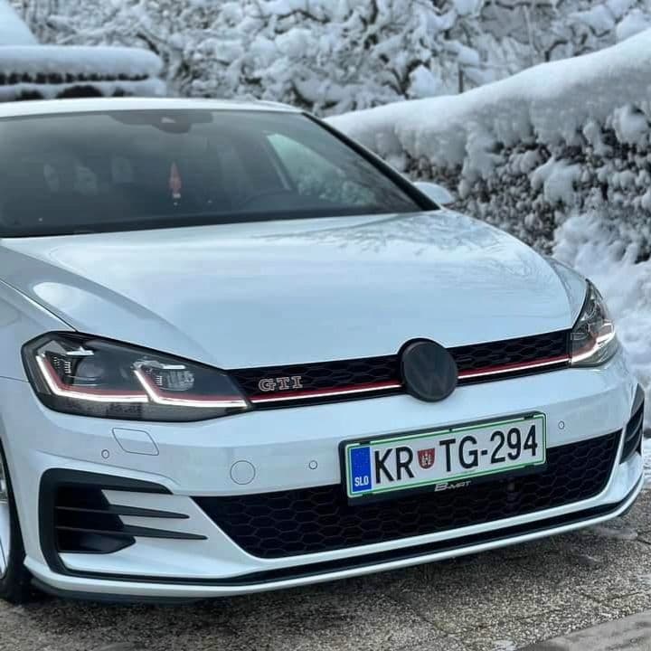 Black VW Golf MK7.5 Emblems 3