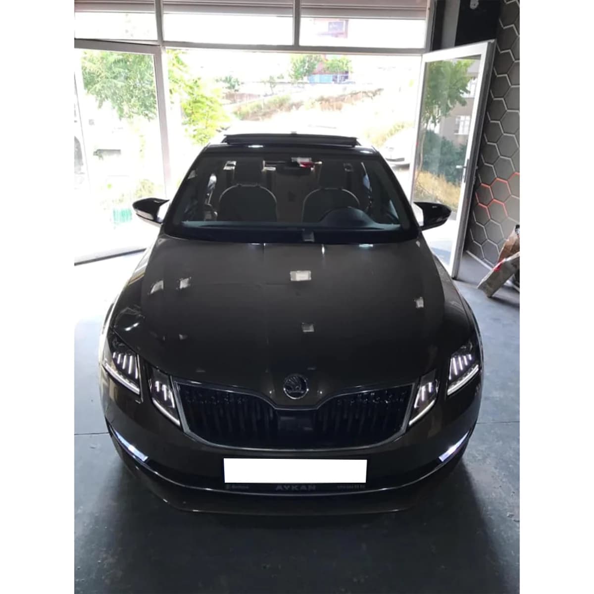 Batman Mirror Caps Škoda Octavia MK3 3