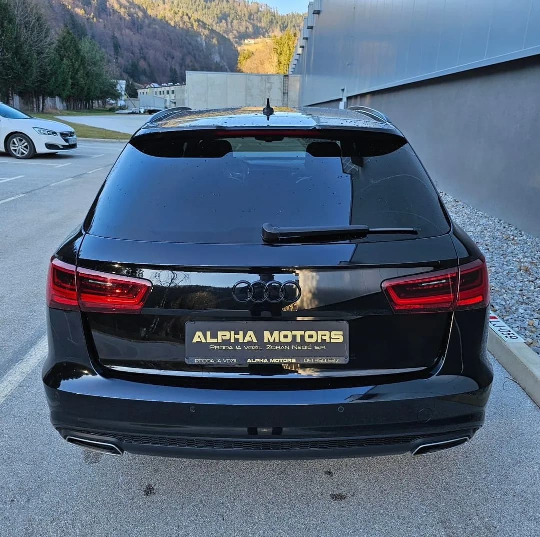 Black Audi A6 C7 Emblems 2