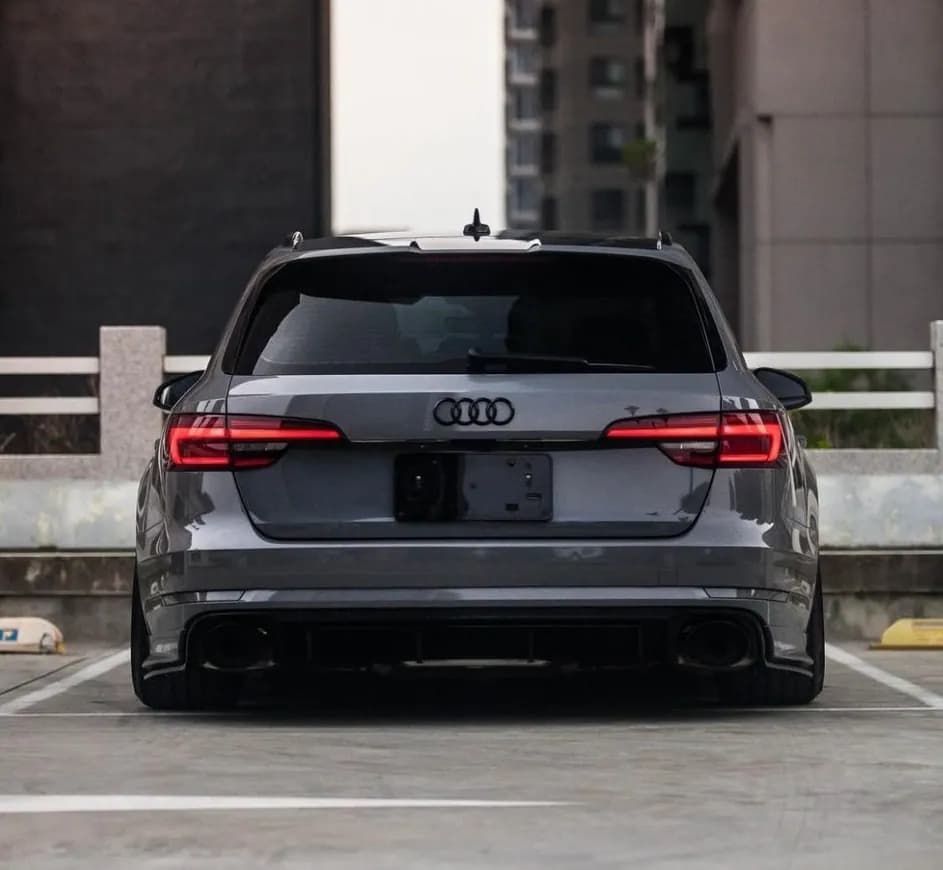 Black Audi A4 B9 Emblems 4
