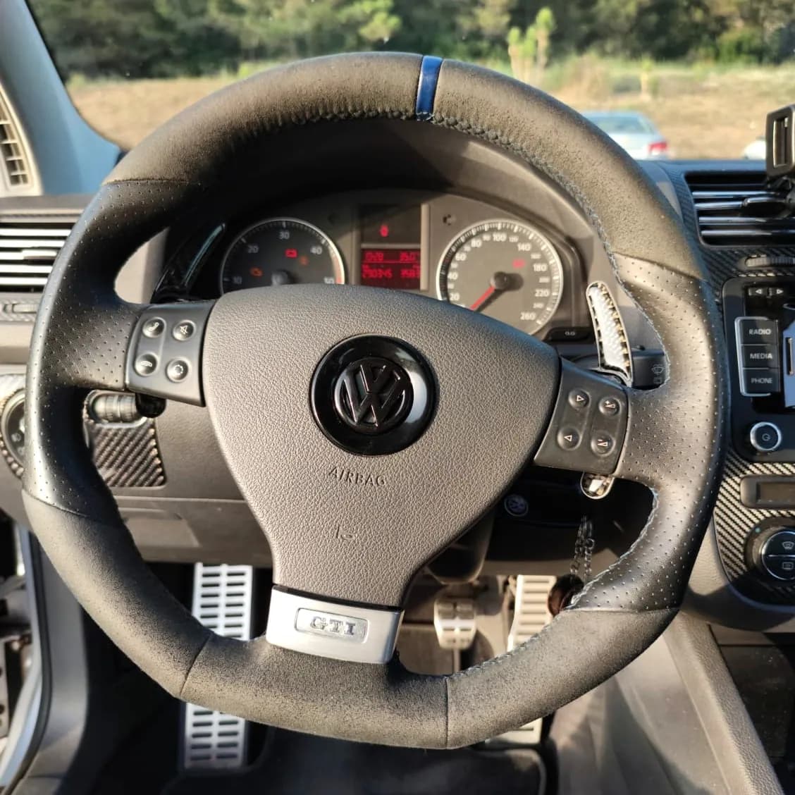 Black VW Steering Wheel Badge (older models) 2